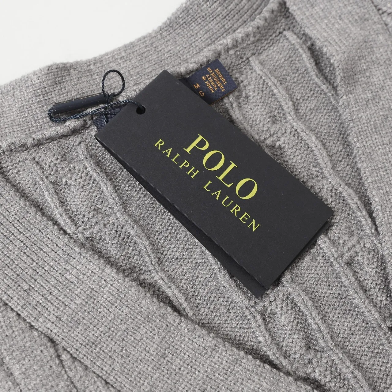 P270 Hot 🔥.2025 Ralph Lauren #ootddailywear #Autumn and winter sweater #Knitted sweater outfit #Ralph Lauren sweater #Can be worn by both men and women [Star R] Finally waited until the Ralph men’s twist sweater full zipper chest shirt is finally here! [Fireworks R][Fireworks R][Fireworks R] The most popular sweater, full-button cardigan, [Celebration R] is a limited edition every year. There won’t be many styles in the store! Ralph Lauren Men's Button Twist Open Chest Sweater [Fire R] The shape is really nice. It can be worn alone or as a jacket. It can be worn inside or outside [Rose R]. You can also wear it with a shirt~100% pure cotton #Practical Wear,, style number, 8020. Color, original white, navy blue, khaki, gray, size S to XL to celebrate